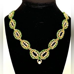 HAND CRAFTED Swarovski Crystal Statement Evening Necklace Green and Gold